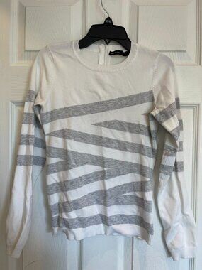 Karen Millen sweater in offwhite and grey, size XS